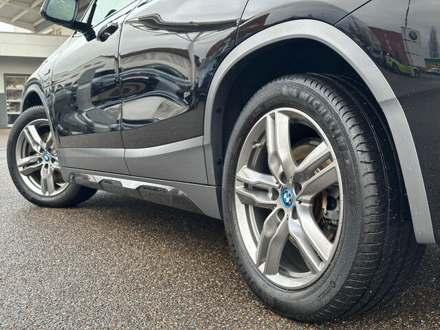 BMW X2 x25e M Sport X Navi HiFi PanoD.Kamera el-Sitz Sportpaket Bluetooth LED Klima Standhzg PDC el. Fen Ansicht 10 für Fahrzeugdetailseite