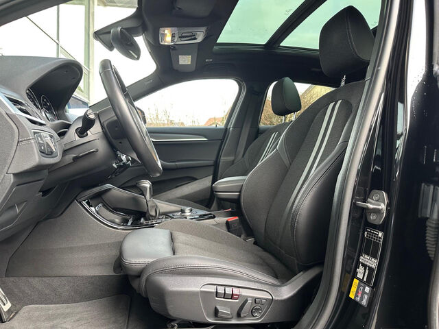 BMW X2 x25e M Sport X Navi HiFi PanoD.Kamera el-Sitz Sportpaket Bluetooth LED Klima Standhzg PDC el. Fen Ansicht 12 für Fahrzeugdetailseite