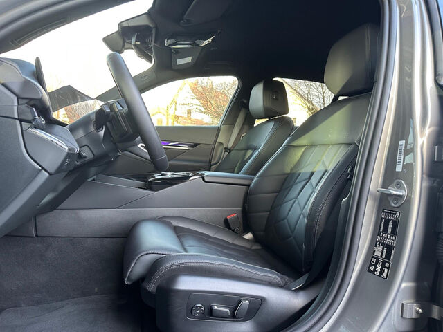 BMW 540 d xDr.M Sport HUD ACC Standh.Sitzbel.B/W 21 Sportpaket Bluetooth Navi LED Klima Standhzg PDC el. Ansicht 11 für Fahrzeugdetailseite