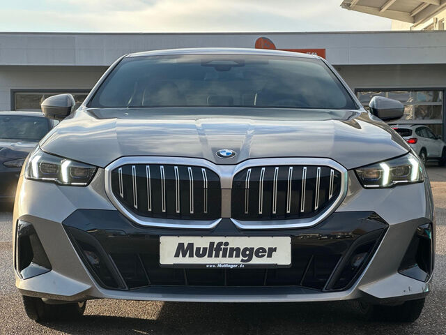 BMW 540 d xDr.M Sport HUD ACC Standh.Sitzbel.B/W 21 Sportpaket Bluetooth Navi LED Klima Standhzg PDC el. Ansicht 3 für Fahrzeugdetailseite