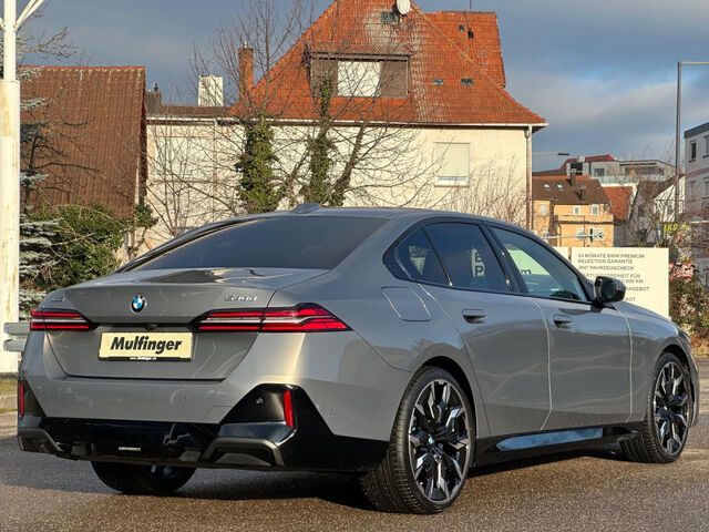 BMW 540 d xDr.M Sport HUD ACC Standh.Sitzbel.B/W 21 Sportpaket Bluetooth Navi LED Klima Standhzg PDC el. Ansicht 5 für Fahrzeugdetailseite