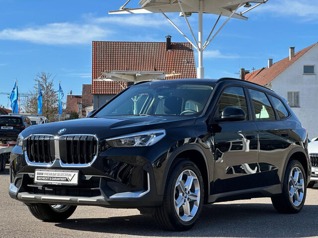 BMW X1 xDrive25e Kamera Widescreen Sitzh.LED AHK 18 Bluetooth Navi Klima Standhzg PDC el. Fenster Ansicht 4 für Fahrzeugdetailseite