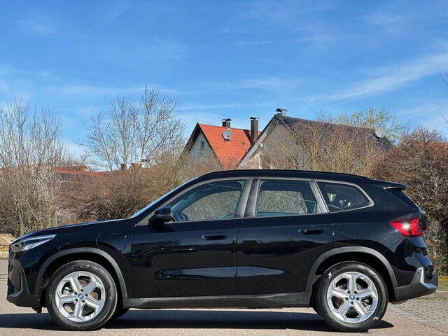 BMW X1 xDrive25e Kamera Widescreen Sitzh.LED AHK 18 Bluetooth Navi Klima Standhzg PDC el. Fenster Ansicht 6 für Fahrzeugdetailseite