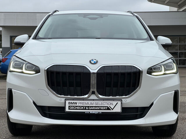 BMW 220 Active Tourer 220i AT.HUD ACC SuView HiFi Ad-LED DAB AHK 17 Bluetooth Navi Klima PDC el. Fenster Ansicht 3 für Fahrzeugdetailseite