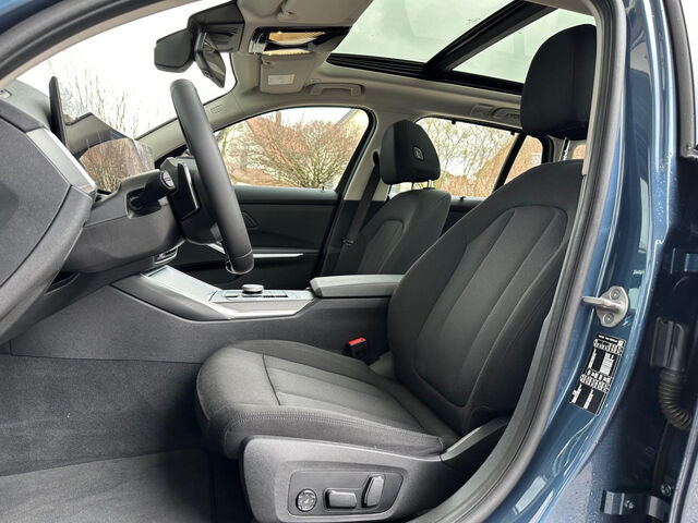 BMW 320 d T. HUD ACC SurView.PanoD.Har/Kard.Lenkradh Bluetooth Navi LED Klima PDC el. Fenster Ansicht 11 für Fahrzeugdetailseite