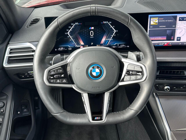 BMW 330 e T M Sport Pro HUD ACC SuView.PanoD HiFi AHK Sportpaket Bluetooth Navi LED Klima Aktivlenkung St Ansicht 14 für Fahrzeugdetailseite