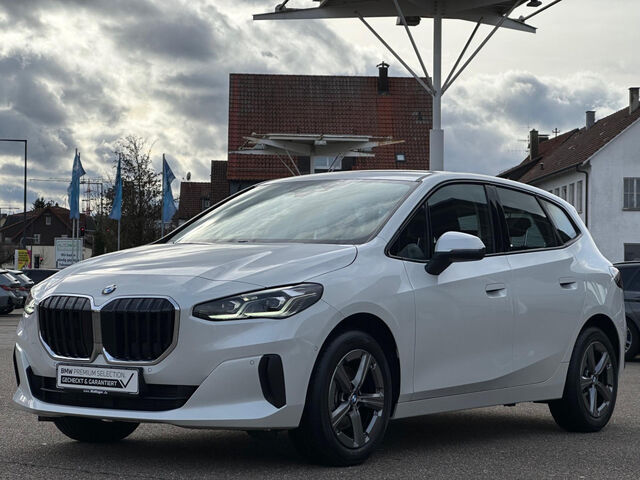 BMW 220 Active Tourer 220d AT. ACC Kamera Ad-LED Lenkh.Navi AHK 17 Bluetooth Klima PDC el. Fenster Ansicht 4 für Fahrzeugdetailseite