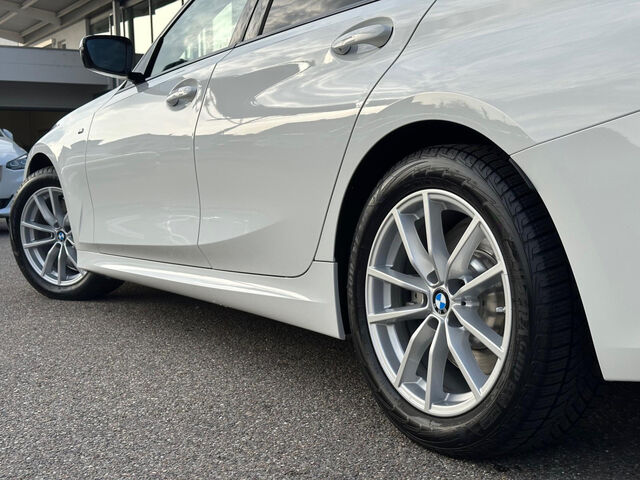 BMW 330 d T.xDr.M Sport ACC HUD SurView LiveProf.HiFi Sportpaket Bluetooth Navi LED Klima Aktivlenkung PD Ansicht 9 für Fahrzeugdetailseite