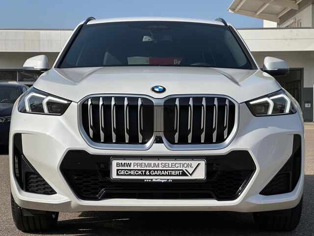 BMW X1 x23d M Sport ACC HUD SurView Har/Kar.AHK 19 Sportpaket Bluetooth Navi LED Vollleder Klima PDC el. Ansicht 3 für Fahrzeugdetailseite