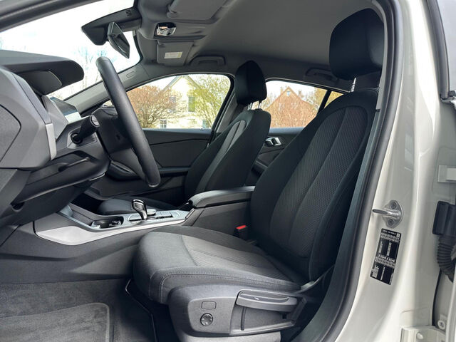 BMW 118 d Kamera LED Live-Prof DAB Sitzh.Lordose 17 Bluetooth Navi Klima PDC el. Fenster Ansicht 10 für Fahrzeugdetailseite