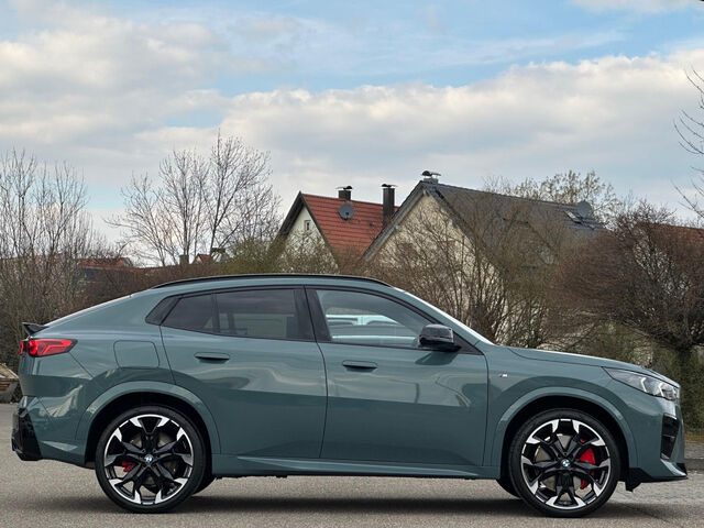 BMW X2 M35i M Pro HUD ACC PanoD.SuView.LiveP.H/K 21 Sportpaket Bluetooth Navi LED Klima PDC el. Fenster Ansicht 5 für Fahrzeugdetailseite