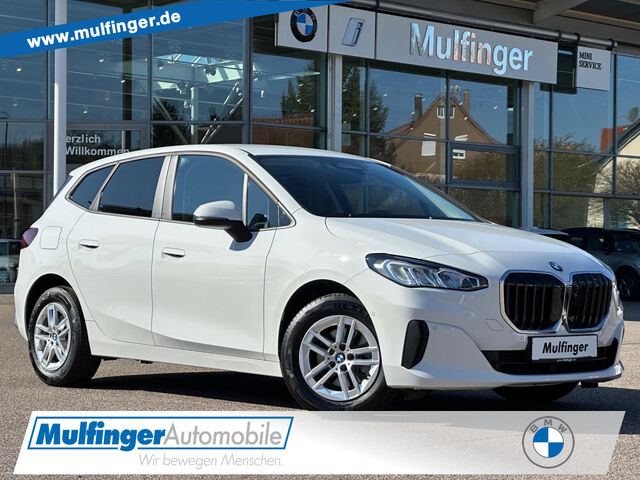 BMW 220 Active Tourer 220i AT. Kamera LED HiFi Widescreen Lenkradheiz Bluetooth Navi Klima PDC el. Fenster Ansicht 1 für Fahrzeugdetailseite