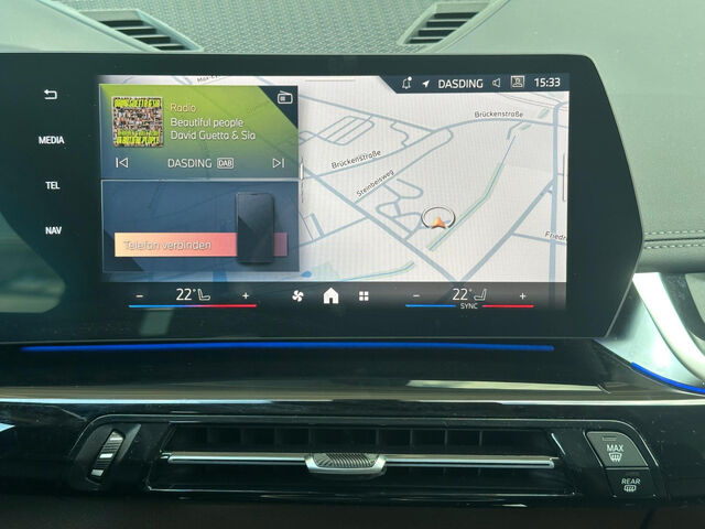 BMW X1 xDrive 20d Sports.HUD ACC SurView.Har/Kar.AHK Bluetooth Navi LED Klima PDC el. Fenster Ansicht 15 für Fahrzeugdetailseite