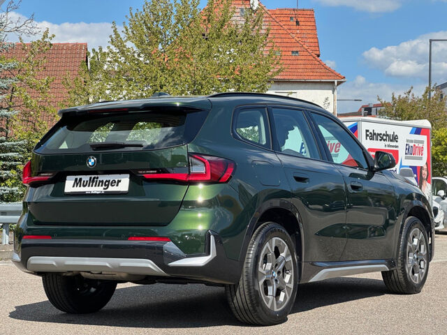 BMW X1 xDrive 20d Sports.HUD ACC SurView.Har/Kar.AHK Bluetooth Navi LED Klima PDC el. Fenster Ansicht 6 für Fahrzeugdetailseite