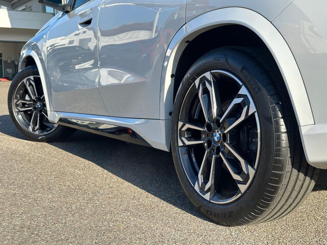 BMW X1 x23i M Sport HUD ACC PanoD.SurView.Ha/Ka.19 Sportpaket Bluetooth Navi LED Klima PDC el. Fenster Ansicht 10 für Fahrzeugdetailseite