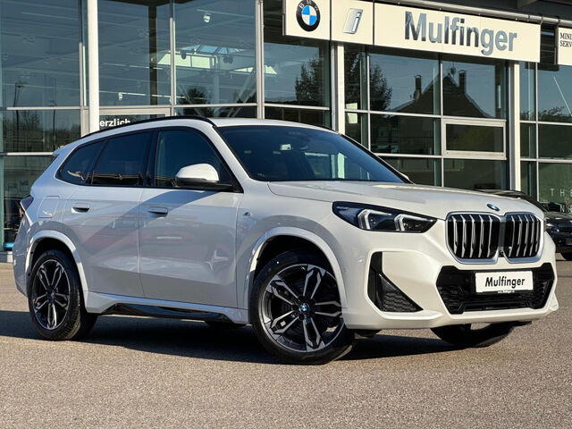 BMW X1 x23i M Sport HUD ACC PanoD.SurView.Ha/Ka.19 Sportpaket Bluetooth Navi LED Klima PDC el. Fenster Ansicht 2 für Fahrzeugdetailseite