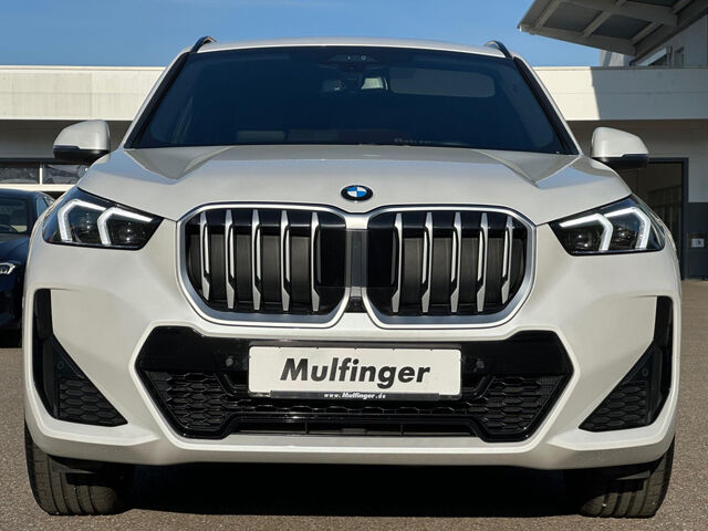 BMW X1 x23i M Sport HUD ACC PanoD.SurView.Ha/Ka.19 Sportpaket Bluetooth Navi LED Klima PDC el. Fenster Ansicht 4 für Fahrzeugdetailseite