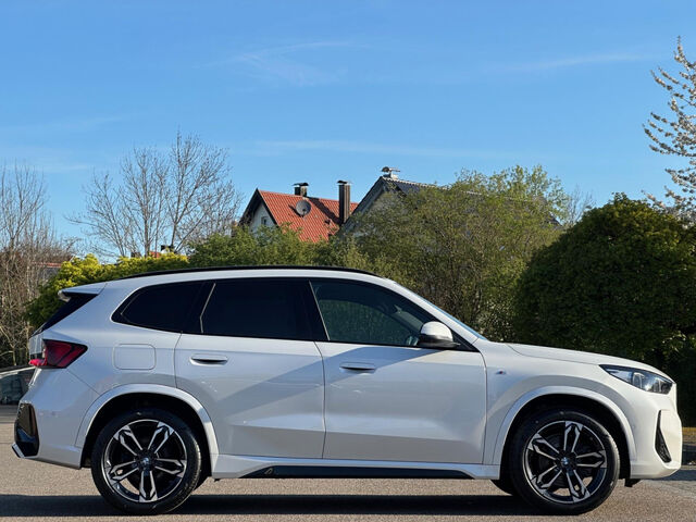 BMW X1 x23i M Sport HUD ACC PanoD.SurView.Ha/Ka.19 Sportpaket Bluetooth Navi LED Klima PDC el. Fenster Ansicht 5 für Fahrzeugdetailseite