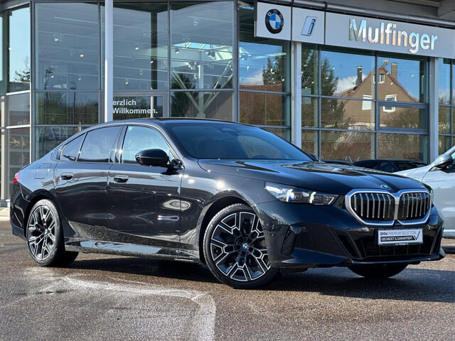 BMW 520 d xDr.M Sport Standh.AHK SurView Sitzbel.20 Sportpaket Bluetooth HUD Navi LED Vollleder Klima Sta Ansicht 2 für Fahrzeugdetailseite