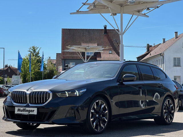 BMW 540 d T.xDr.M Sport HUD Standh.AutobahnAss.AHK 21 Sportpaket Bluetooth Navi LED Klima Standhzg PDC el Ansicht 3 für Fahrzeugdetailseite