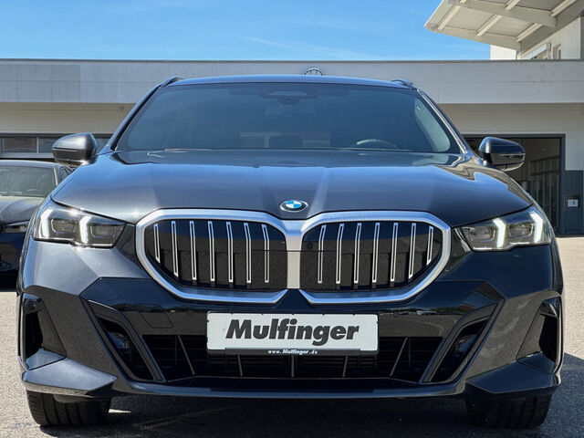 BMW 540 d T.xDr.M Sport HUD Standh.AutobahnAss.AHK 21 Sportpaket Bluetooth Navi LED Klima Standhzg PDC el Ansicht 4 für Fahrzeugdetailseite