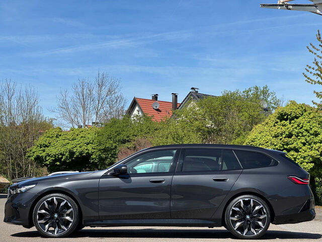 BMW 540 d T.xDr.M Sport HUD Standh.AutobahnAss.AHK 21 Sportpaket Bluetooth Navi LED Klima Standhzg PDC el Ansicht 6 für Fahrzeugdetailseite