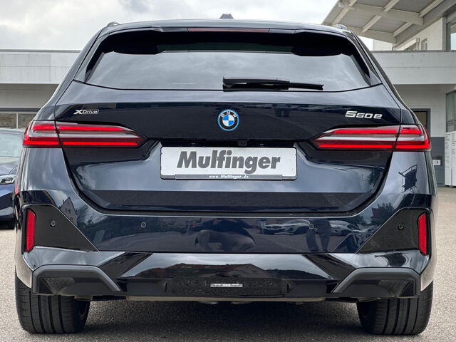 BMW 550 e xDr.T.M Sport Pro ACC PanoD.360Â° B+W.AHK21 Sportpaket Bluetooth HUD Navi LED Klima Standhzg Ansicht 8 für Fahrzeugdetailseite