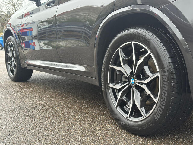 BMW X3 x20d M Sport HUD SuView Laser PanoD.Ha/Ka.19 Sportpaket Bluetooth Navi Vollleder Klima Aktivlenku Ansicht 9 für Fahrzeugdetailseite
