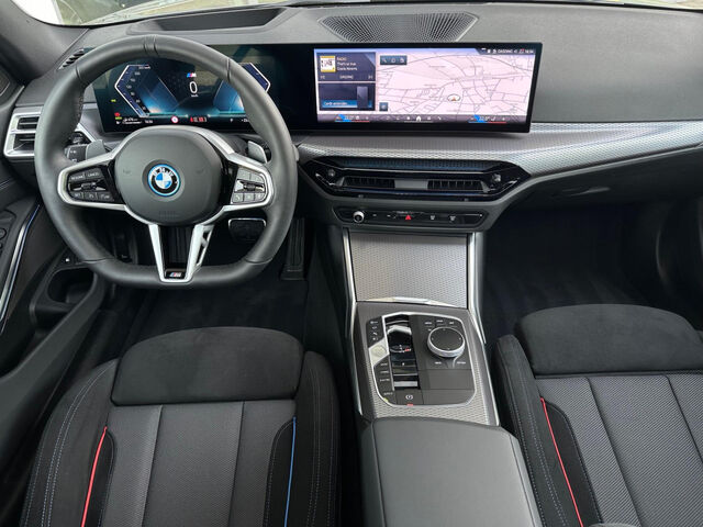 BMW 330 e M Sport HUD SuView GlasD.Lenkradh.Ha/Ka.AHK Sportpaket Bluetooth Navi LED Klima Aktivlenkung St Ansicht 13 für Fahrzeugdetailseite