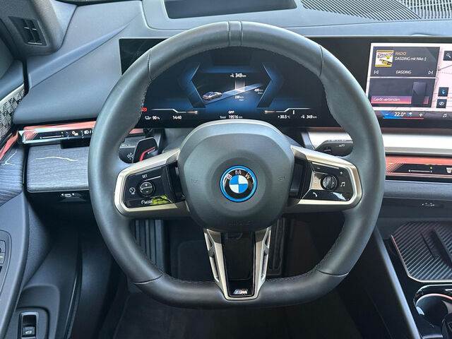 BMW i5 e40 M Sport IntAktivL.Sitzbel.Bow&Wil.AHK 20 Sportpaket Bluetooth HUD Navi LED Klima Aktivlenkung Ansicht 14 für Fahrzeugdetailseite