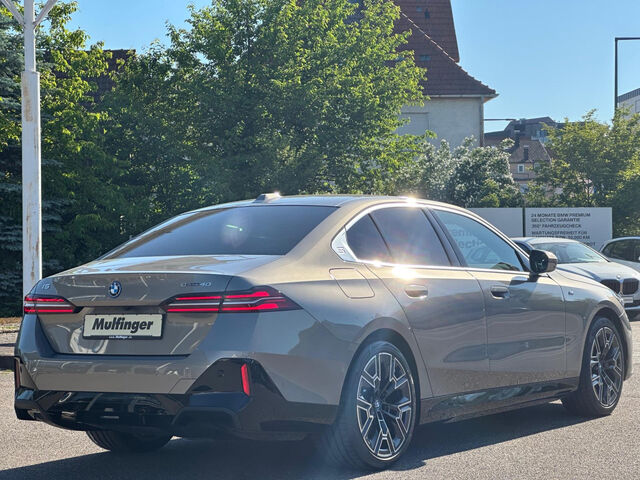 BMW i5 e40 M Sport IntAktivL.Sitzbel.Bow&Wil.AHK 20 Sportpaket Bluetooth HUD Navi LED Klima Aktivlenkung Ansicht 9 für Fahrzeugdetailseite