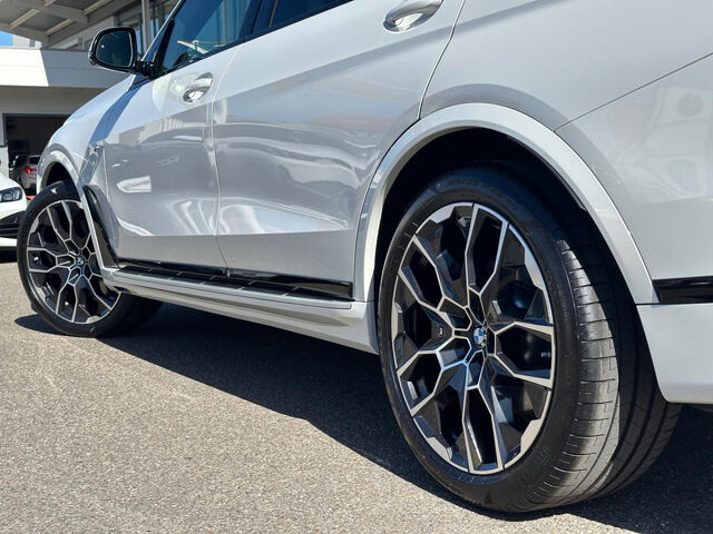 BMW X7 x40d M Sport Pro Standh.Sky ExDrivePro IntAkt Sportpaket Bluetooth HUD Navi LED Vollleder Klima L Ansicht 11 für Fahrzeugdetailseite