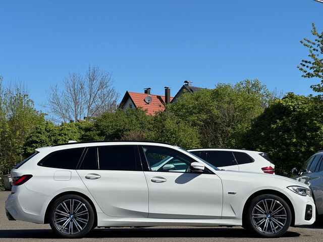 BMW 330 e T.xDr.M Sport HUD ACC Laser SuView.HiFi AHK Sportpaket Bluetooth Navi Klima Standhzg PDC el. Fe Ansicht 4 für Fahrzeugdetailseite