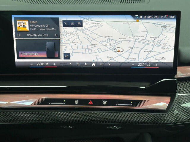 BMW 530 e xDr.M Sport Pro IntAktiv.ACC Pano.B&W AHK21 Sportpaket Bluetooth HUD Navi LED Vollleder Klima A Ansicht 15 für Fahrzeugdetailseite