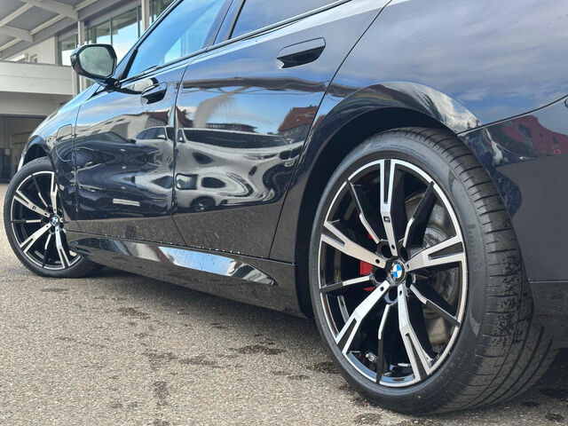 BMW 550 e T.xDr.M Sport Pro ACC HUD PanoD.SitzBel.AHK Sportpaket Bluetooth Navi LED Klima Aktivlenkung St Ansicht 10 für Fahrzeugdetailseite