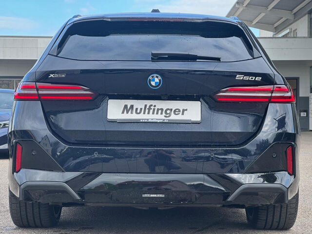 BMW 550 e T.xDr.M Sport Pro ACC HUD PanoD.SitzBel.AHK Sportpaket Bluetooth Navi LED Klima Aktivlenkung St Ansicht 8 für Fahrzeugdetailseite