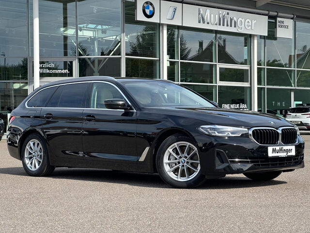 BMW 530 d Touring Sports.Kamera LiveProf.Sitzheiz.AHK Bluetooth Navi LED Klima PDC el. Fenster Ansicht 2 für Fahrzeugdetailseite
