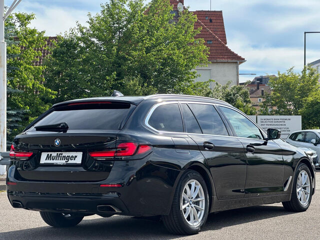 BMW 530 d Touring Sports.Kamera LiveProf.Sitzheiz.AHK Bluetooth Navi LED Klima PDC el. Fenster Ansicht 6 für Fahrzeugdetailseite