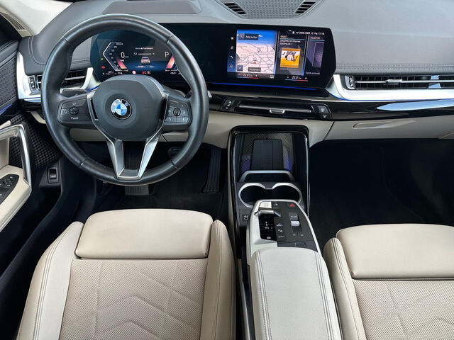 BMW X1 x20d Sports.HUD SuView.LiveProf.Lenkradh.18 Bluetooth Navi LED Vollleder Klima PDC el. Fenster Ansicht 13 für Fahrzeugdetailseite
