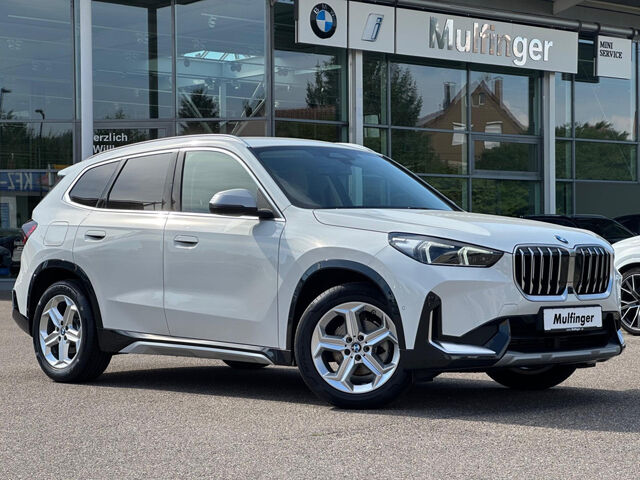 BMW X1 x20d Sports.HUD SuView.LiveProf.Lenkradh.18 Bluetooth Navi LED Vollleder Klima PDC el. Fenster Ansicht 2 für Fahrzeugdetailseite