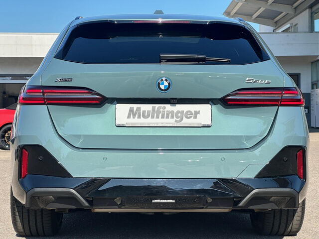 BMW 550 e T.xDr.M Sport Pro ACC 360Â°Pano.Sitzbel.AHK Sportpaket Bluetooth HUD Navi LED Vollleder Klima Ansicht 8 für Fahrzeugdetailseite