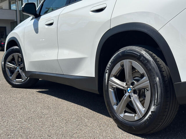 BMW X1 sDrive 20i Navi Kamera LED Sitzheizung 17 Bluetooth Klima PDC el. Fenster Ansicht 10 für Fahrzeugdetailseite