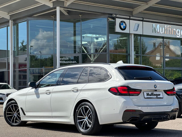 BMW 530 d xDr.T.M Sport ACC LiveProf.Kamera HiFi AHK Sportpaket Bluetooth Navi LED Vollleder Klima PDC el Ansicht 8 für Fahrzeugdetailseite