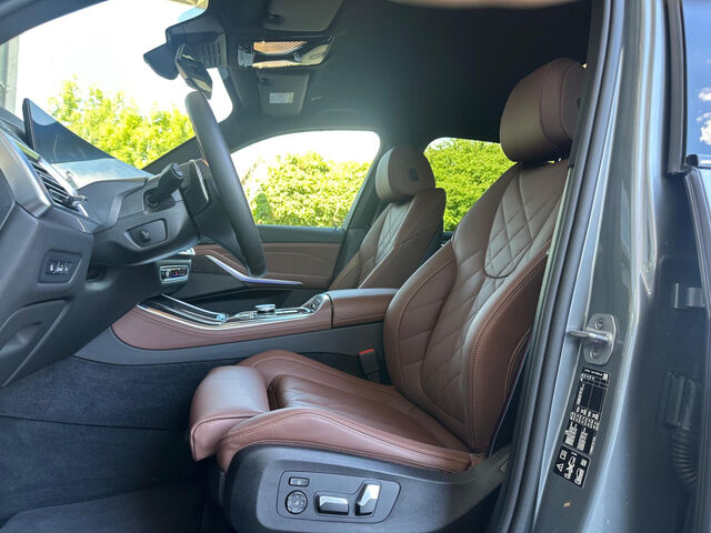 BMW X5 x40i M Sport PRO ACC HUD SuView Ha/Ka.AHK 22 Sportpaket Bluetooth Navi LED Klima PDC el. Fenster Ansicht 10 für Fahrzeugdetailseite