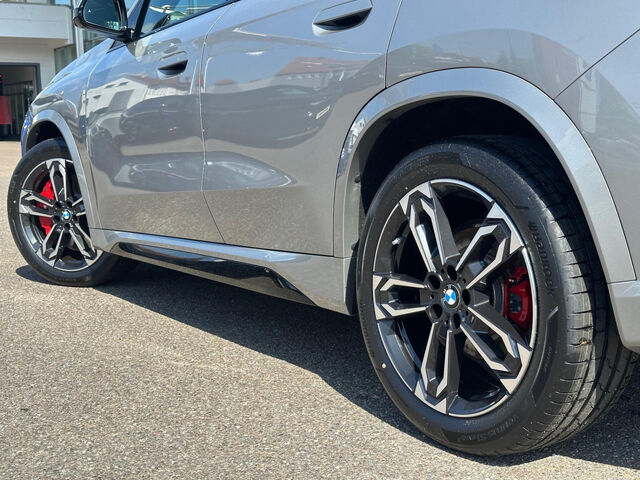 BMW X1 x23d M Sport PRO Massage ACC Pano.360Â°H/K.AHK Sportpaket Bluetooth HUD Navi LED Klima PDC el. Ansicht 10 für Fahrzeugdetailseite