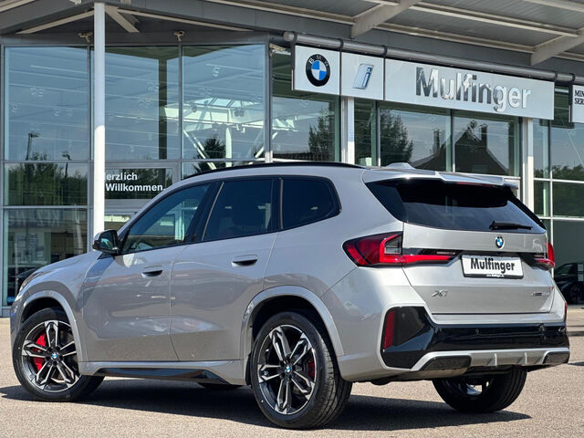 BMW X1 x23d M Sport PRO Massage ACC Pano.360Â°H/K.AHK Sportpaket Bluetooth HUD Navi LED Klima PDC el. Ansicht 9 für Fahrzeugdetailseite