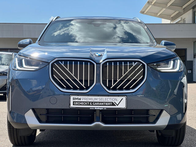 BMW X3 x20i Sports.Sitzbel.Kamera DrivAss.Har/Ka.AHK Bluetooth Navi LED Vollleder Klima PDC el. Fenster Ansicht 3 für Fahrzeugdetailseite