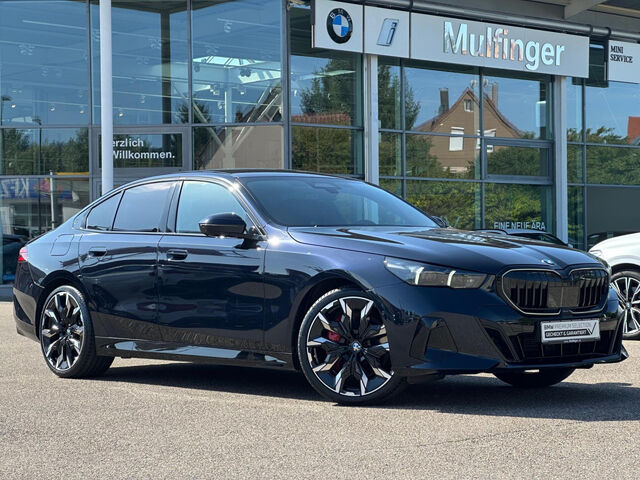 BMW 540 d xDr.M Sport Pro AutobhanAss.Bow&Wil.AHK 21 Sportpaket Bluetooth HUD Navi LED Vollleder Klima PD Ansicht 2 für Fahrzeugdetailseite