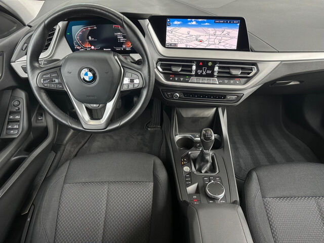 BMW 118 i LiveProf.Kamera LED Lenkradh.Tempom.Lordose Bluetooth Navi Klima PDC el. Fenster Ansicht 12 für Fahrzeugdetailseite