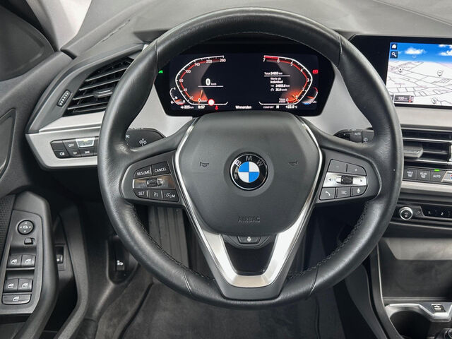 BMW 118 i LiveProf.Kamera LED Lenkradh.Tempom.Lordose Bluetooth Navi Klima PDC el. Fenster Ansicht 13 für Fahrzeugdetailseite